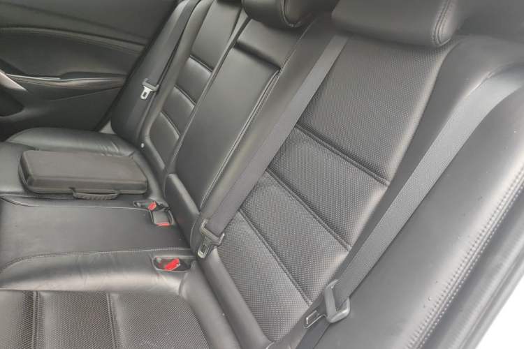 Used Mazda Atenza 2015 2.0L Blue Sky Luxury Edition Left Rear Seat