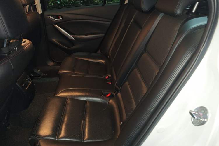 Used Mazda Atenza 2015 2.0L Blue Sky Luxury Edition Left Rear Seat