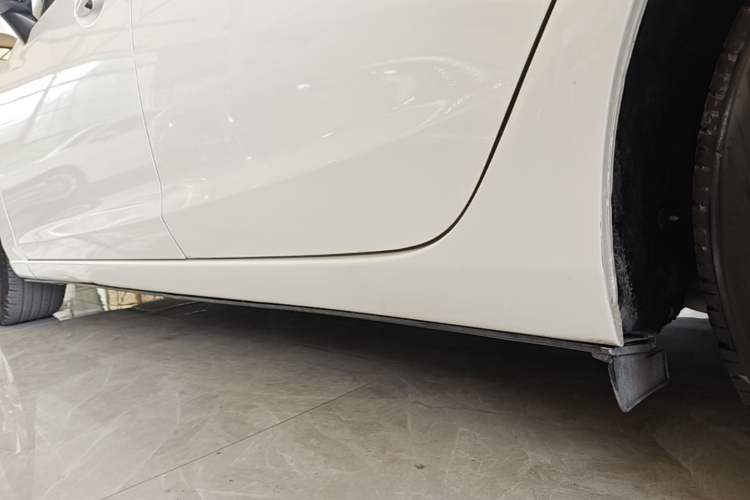 Used Mazda Atenza 2015 2.0L Blue Sky Fashion Edition Left Side Sill