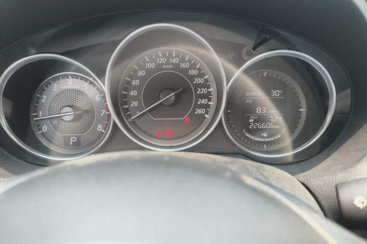 Used Mazda Atenza 2015 2.5L Blue Sky Sport Edition Odometer Close Up