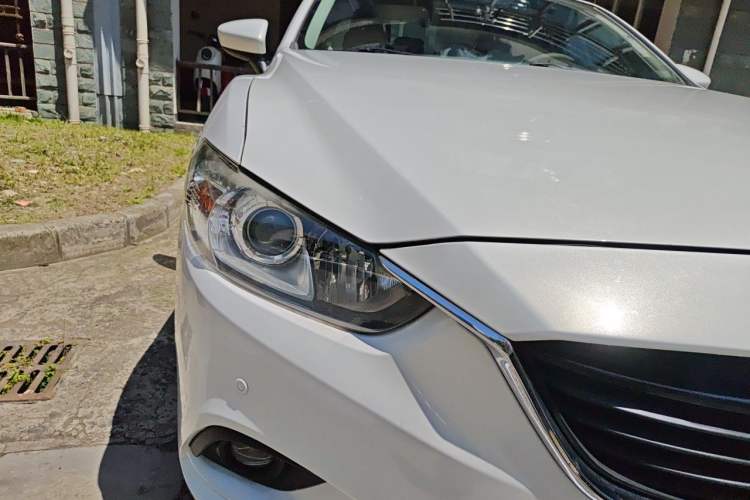 Used Mazda Atenza 2015 2.0L Blue Sky Luxury Edition Right Front Headlight