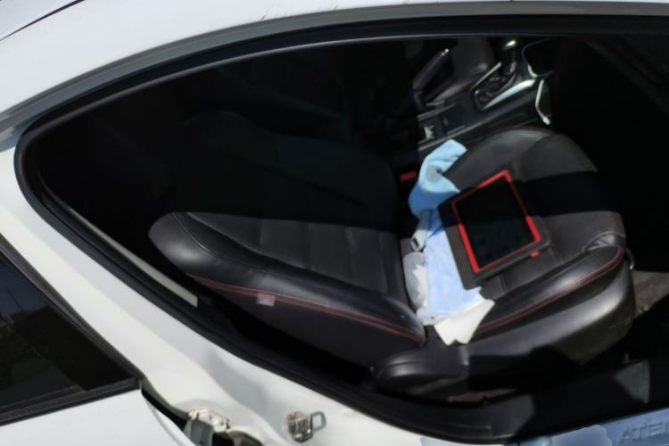 Used Mazda Atenza 2015 2.5L Blue Sky Sport Edition Right Front Seat