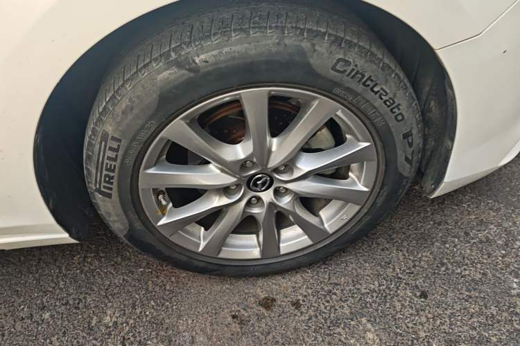 Used Mazda Atenza 2015 2.0L Blue Sky Luxury Edition Right Front Wheel Hub
