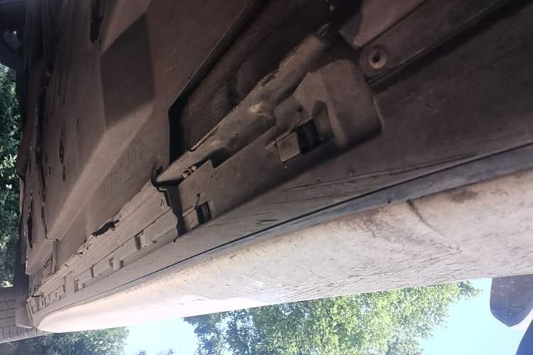 Used Mazda Atenza 2015 2.5L Blue Sky Sport Edition Right Side Sill