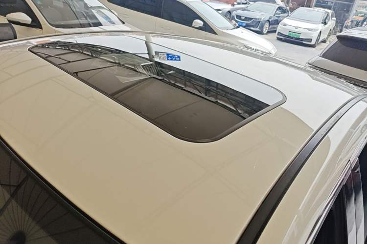 Used Mazda Atenza 2015 2.0L Blue Sky Fashion Edition Roof
