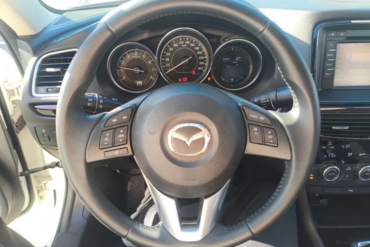 Used Mazda Atenza 2015 2.0L Blue Sky Luxury Edition Steering Wheel