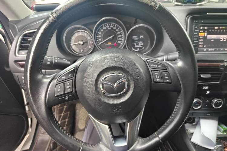 Used Mazda Atenza 2015 2.0L Blue Sky Luxury Edition Steering Wheel