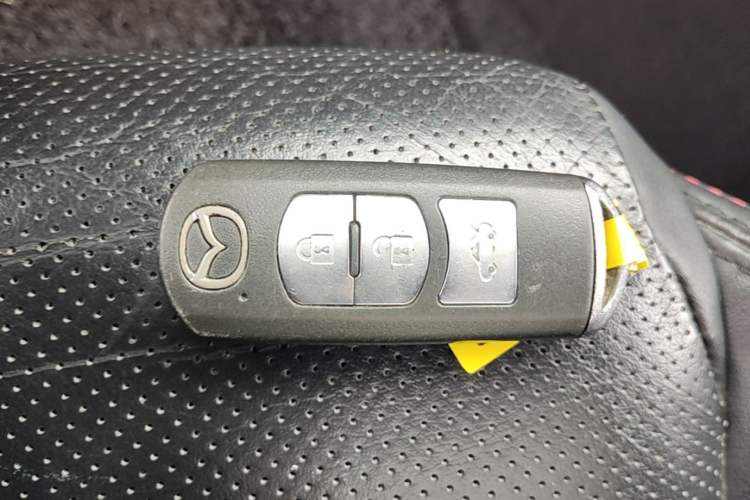 Used Mazda Atenza 2015 2.0L Blue Sky Luxury Edition Vehicle Key