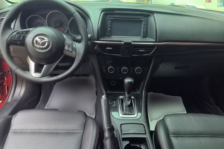 Used Mazda Atenza 2015 2.0L Blue Sky Luxury Edition Center Console