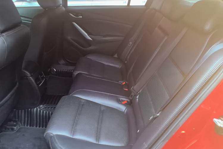 Used Mazda Atenza 2015 2.0L Blue Sky Luxury Edition Left Rear Seat