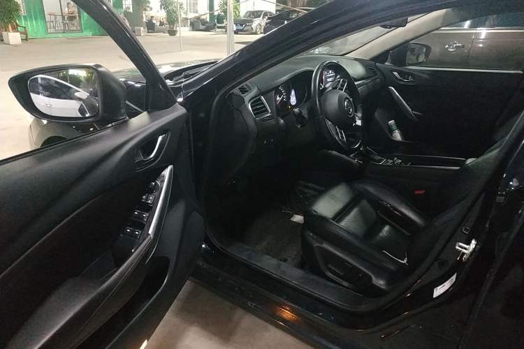 Used Mazda Atenza 2017 2.0L Blue Sky Luxury Edition Driver Seat