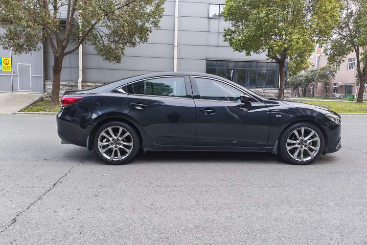 Used Mazda Atenza 2017 2.5L Blue Sky Prestige Edition Exterior 3