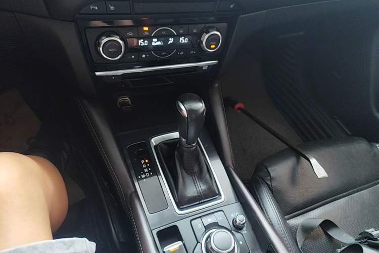 Used Mazda Atenza 2017 2.5L Blue Sky Prestige Edition Gear Lever