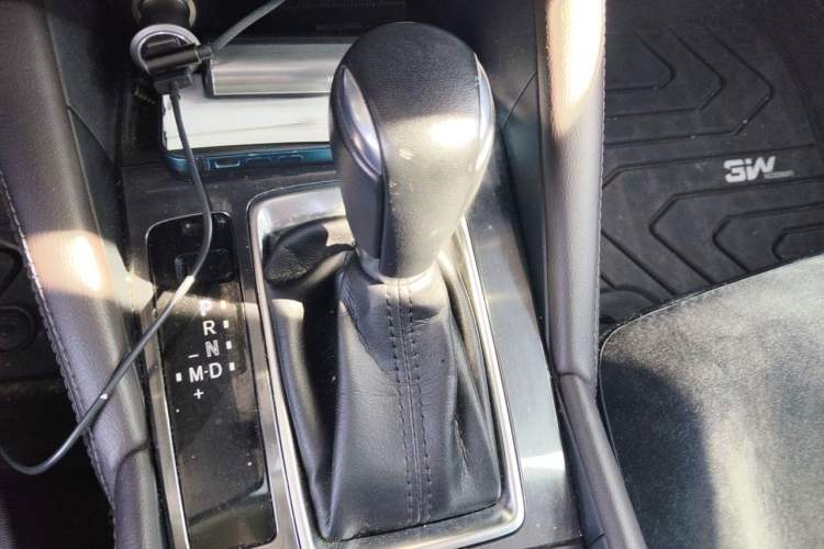 Used Mazda Atenza 2017 2.5L Blue Sky Prestige Edition Gear Lever