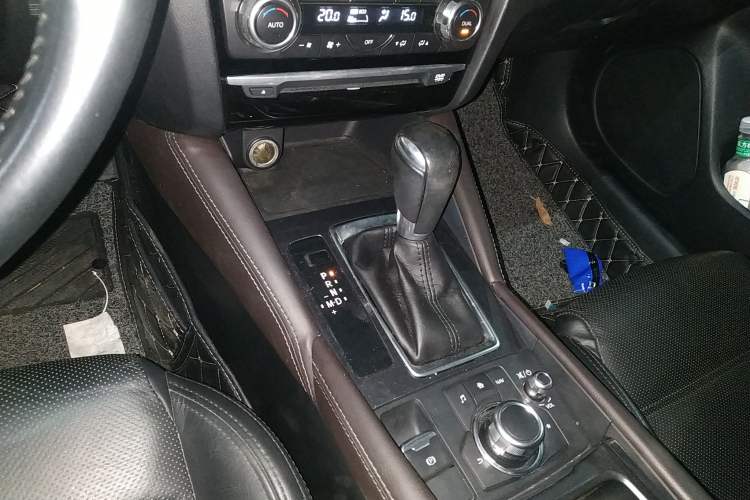 Used Mazda Atenza 2017 2.0L Blue Sky Luxury Edition Gear Lever