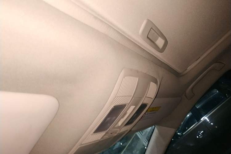 Used Mazda Atenza 2017 2.0L Blue Sky Luxury Edition Headliner