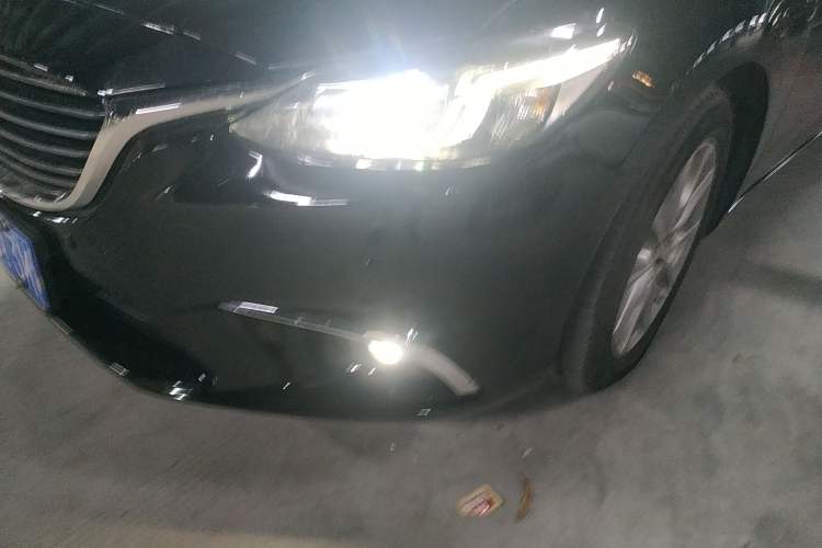 Used Mazda Atenza 2017 2.0L Blue Sky Luxury Edition Left Front Headlight