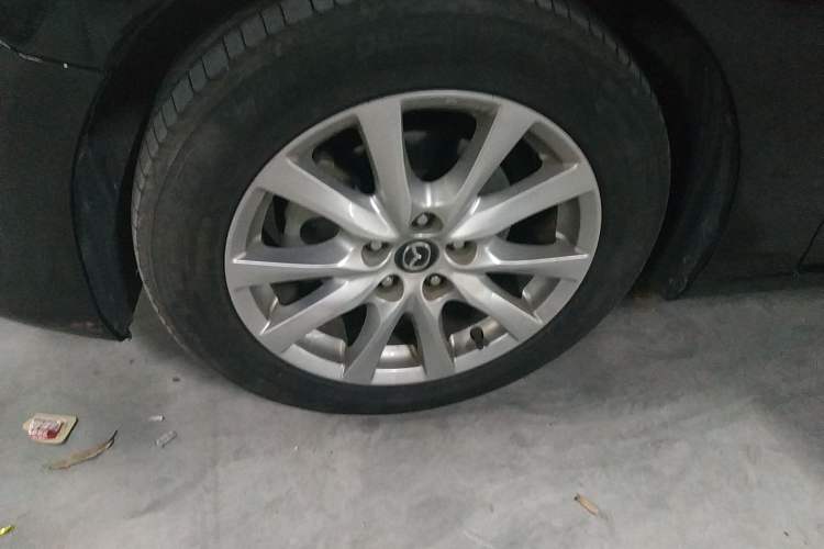 Used Mazda Atenza 2017 2.0L Blue Sky Luxury Edition Left Front Wheel Hub
