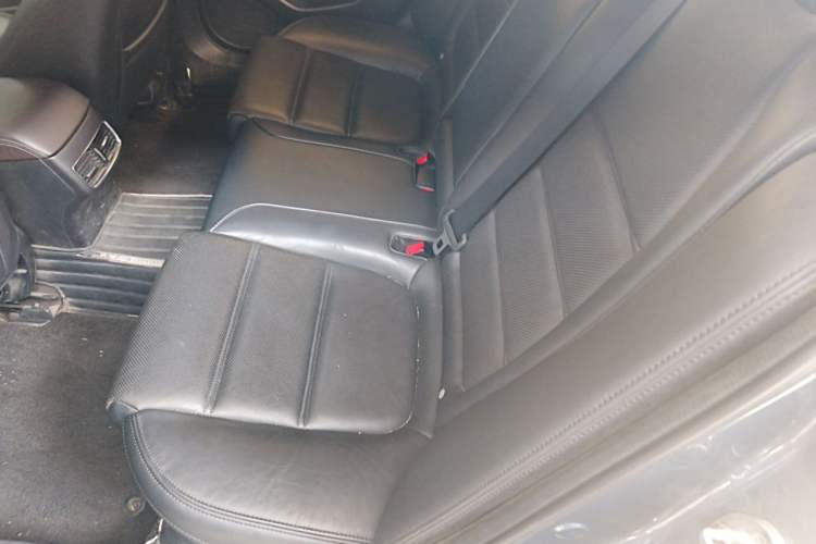 Used Mazda Atenza 2017 2.5L Blue Sky Prestige Edition Left Rear Seat