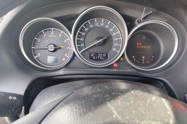 Used Mazda Atenza 2017 2.5L Blue Sky Prestige Edition Odometer Close Up