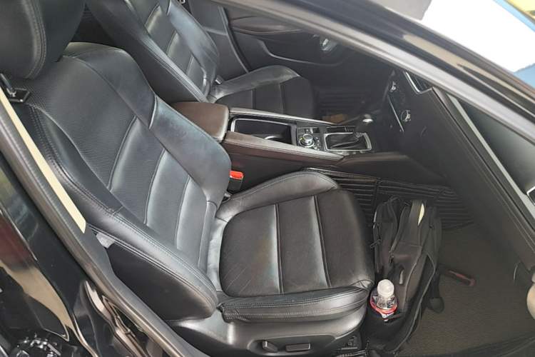 Used Mazda Atenza 2017 2.5L Blue Sky Prestige Edition Right Front Seat