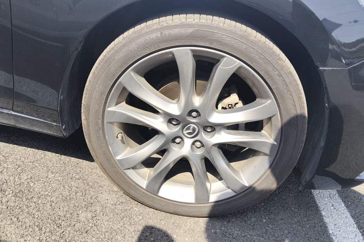 Used Mazda Atenza 2017 2.5L Blue Sky Prestige Edition Right Front Wheel Hub