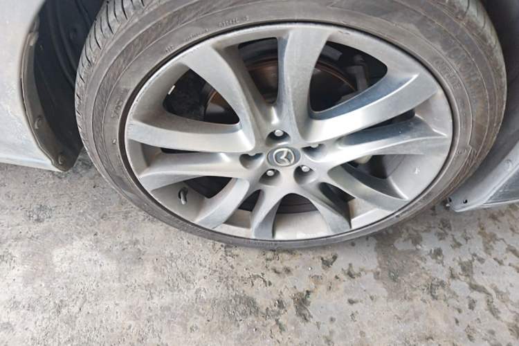 Used Mazda Atenza 2017 2.5L Blue Sky Prestige Edition Right Front Wheel Hub