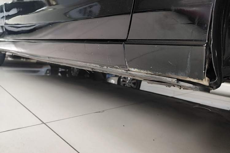 Used Mazda Atenza 2017 2.5L Blue Sky Prestige Edition Right Side Sill