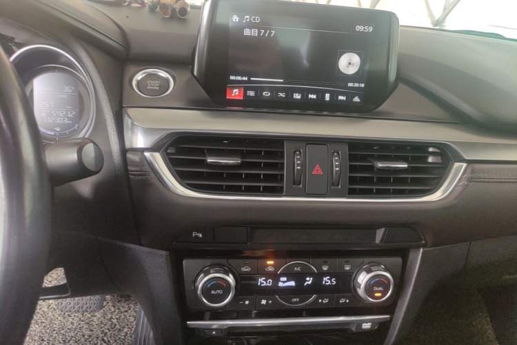 Used Mazda Atenza 2017 2.5L Skyactiv Sport Edition Audio And AC Panel