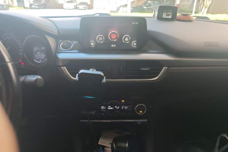 Used Mazda Atenza 2017 2.0L Blue Sky Luxury Edition Audio And AC Panel