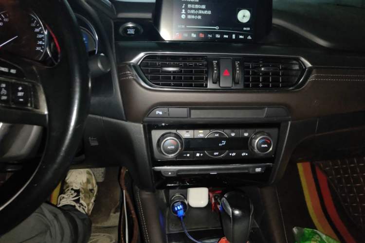 Used Mazda Atenza 2017 2.0L Blue Sky Luxury Edition Audio And AC Panel