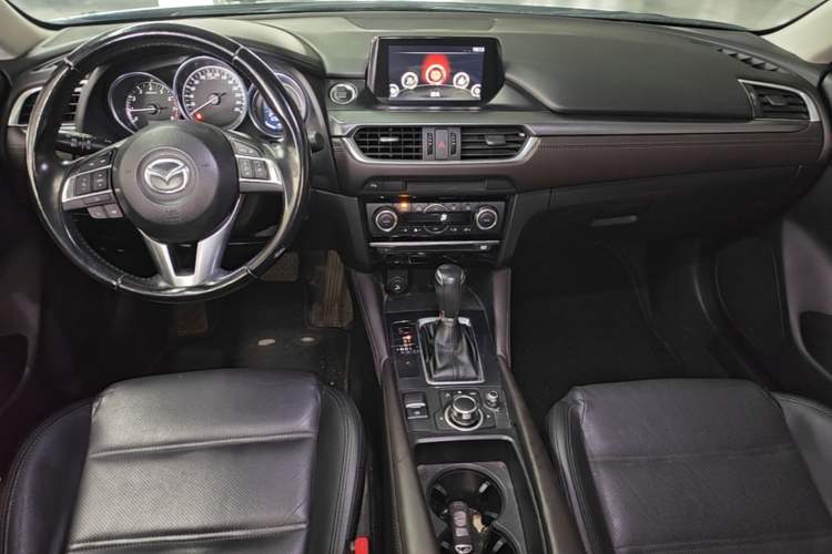 Used Mazda Atenza 2017 2.5L Skyactiv Sport Edition Center Console