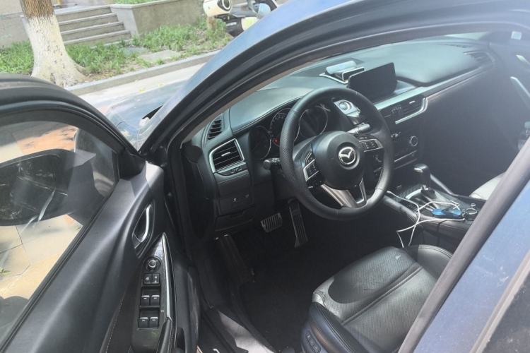 Used Mazda Atenza 2017 2.0L Blue Sky Luxury Edition Driver Seat