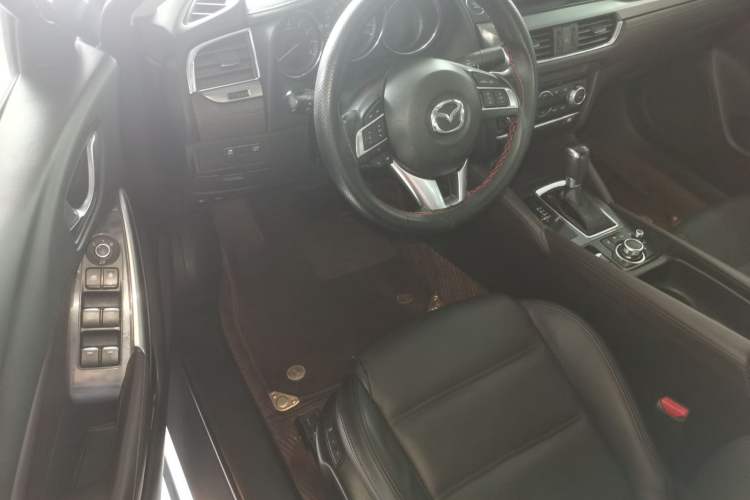 Used Mazda Atenza 2017 2.0L Blue Sky Luxury Edition Driver Seat