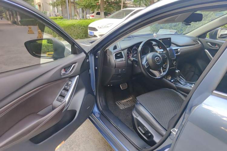Used Mazda Atenza 2017 2.5L Blue Sky Prestige Edition Driver Seat