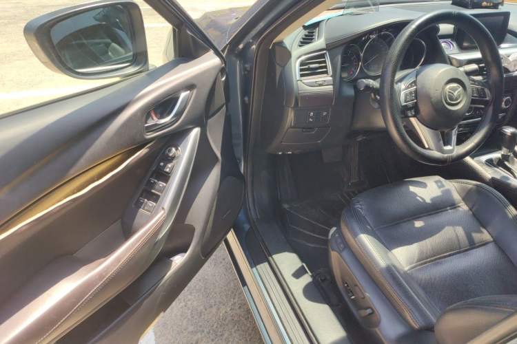 Used Mazda Atenza 2017 2.5L Blue Sky Prestige Edition Driver Seat