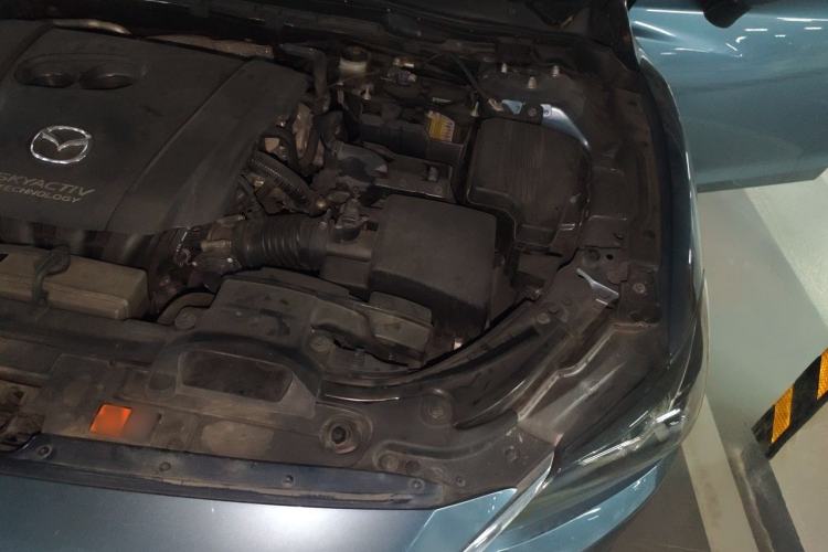 Used Mazda Atenza 2017 2.0L Blue Sky Luxury Edition Engine Bay Left