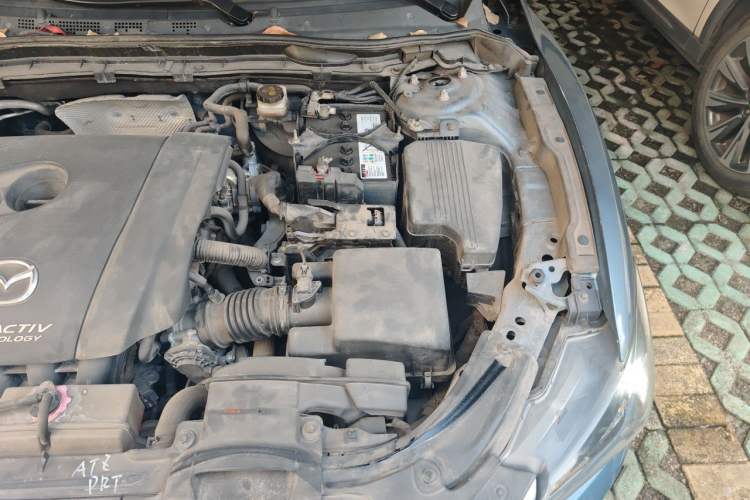 Used Mazda Atenza 2017 2.0L Blue Sky Luxury Edition Engine Bay Left