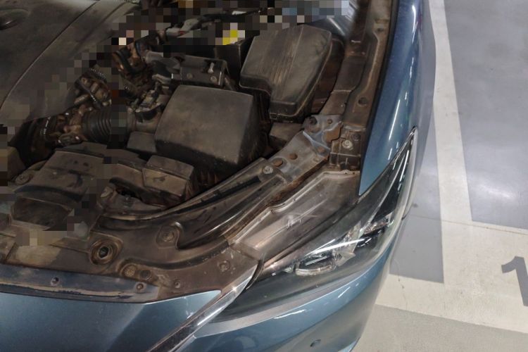 Used Mazda Atenza 2017 2.0L Blue Sky Luxury Edition Engine Bay Left