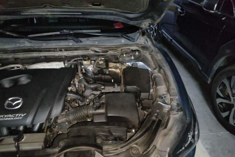Used Mazda Atenza 2017 2.0L Blue Sky Luxury Edition Engine Bay Left