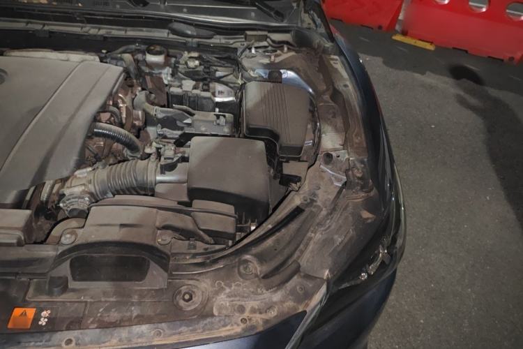 Used Mazda Atenza 2017 2.0L Blue Sky Luxury Edition Engine Bay Left