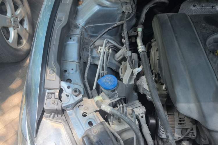 Used Mazda Atenza 2017 2.0L Blue Sky Luxury Edition Engine Bay Right