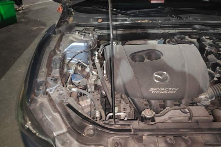 Used Mazda Atenza 2017 2.0L Blue Sky Luxury Edition Engine Bay Right