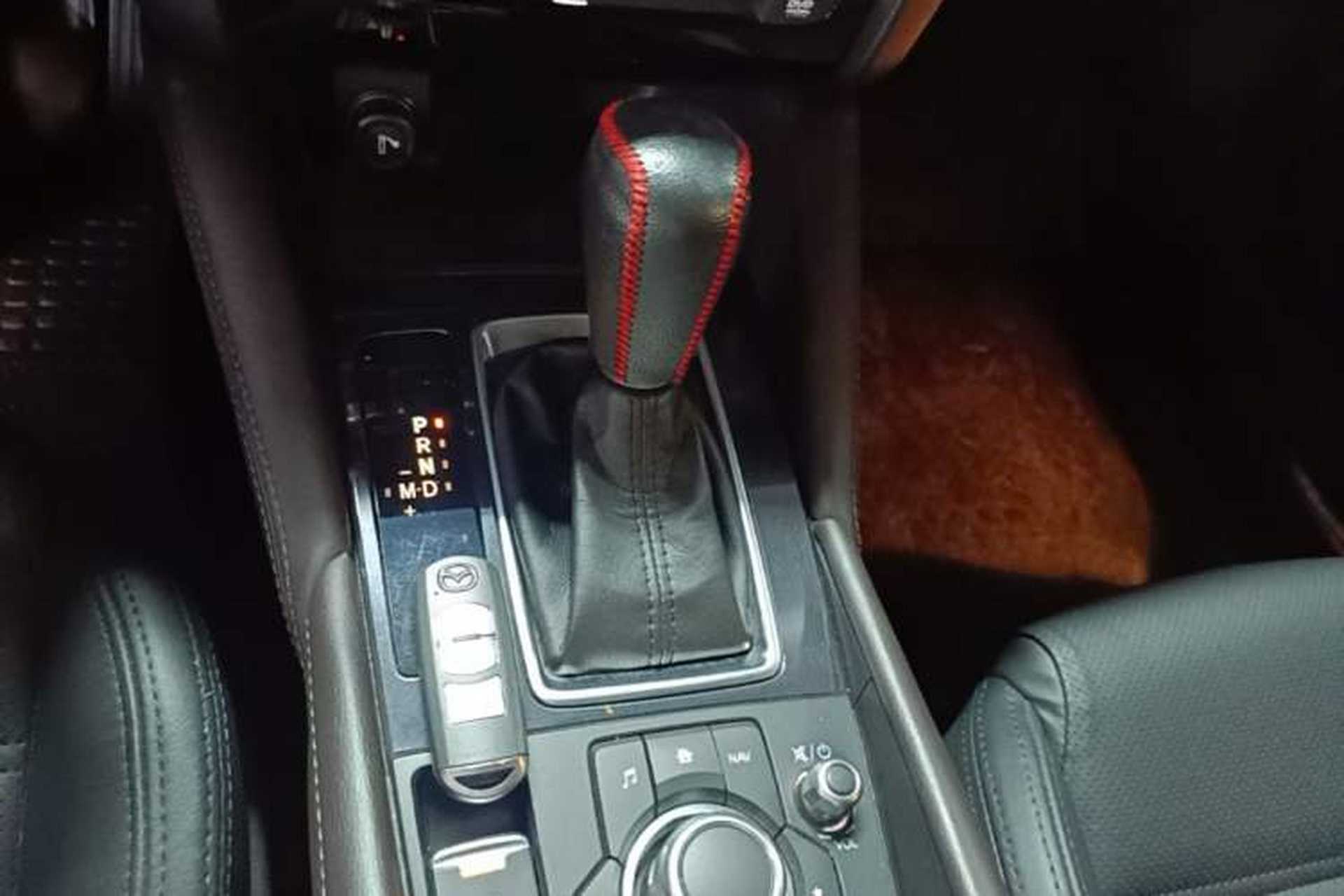 Used Mazda Atenza 2017 2.0L Blue Sky Luxury Edition Gear Lever