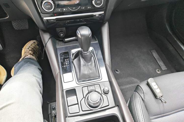 Used Mazda Atenza 2017 2.5L Skyactiv Sport Edition Gear Lever