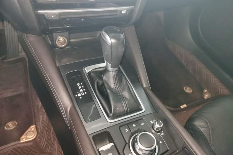 Used Mazda Atenza 2017 2.0L Blue Sky Luxury Edition Gear Lever