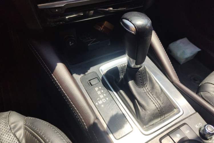 Used Mazda Atenza 2017 2.5L Blue Sky Prestige Edition Gear Lever