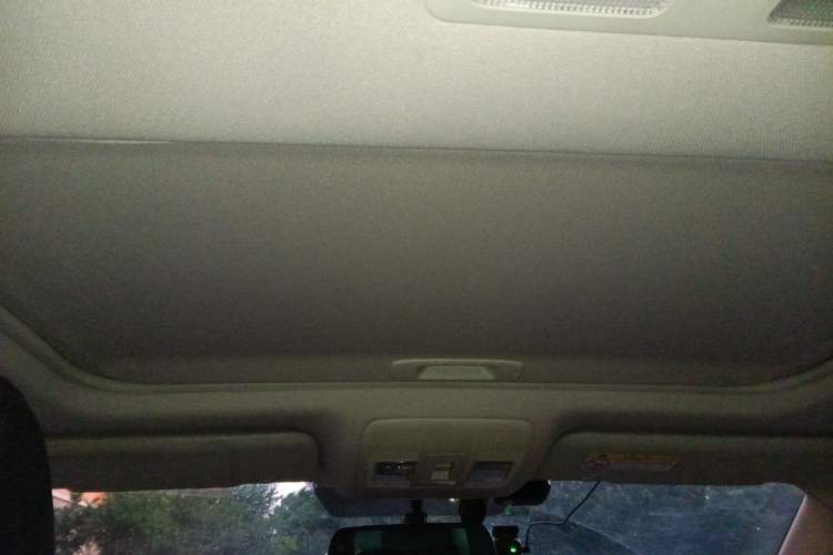 Used Mazda Atenza 2017 2.0L Blue Sky Luxury Edition Headliner