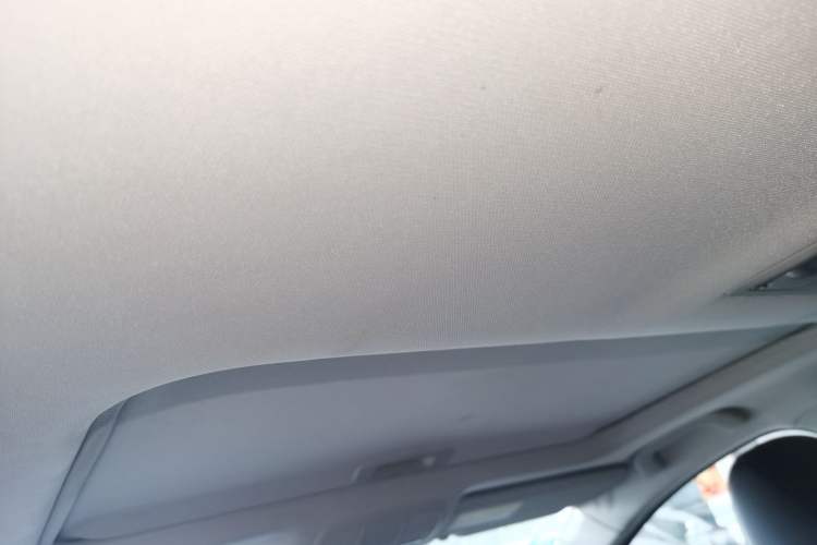 Used Mazda Atenza 2017 2.0L Blue Sky Luxury Edition Headliner