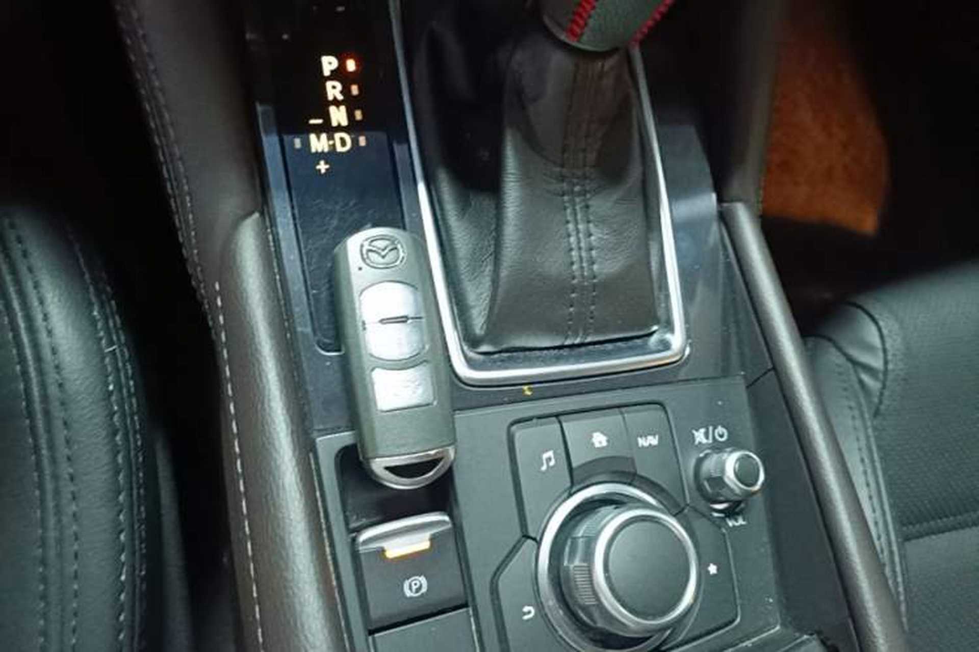 Used Mazda Atenza 2017 2.0L Blue Sky Luxury Edition Interior 1